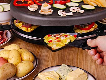 Idée cadeau à manger machine à raclette à fromage