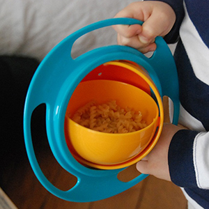 Idée cadeau bébé bol anti renversement