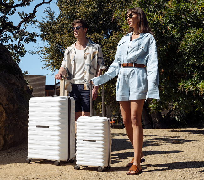 Offrez le compagnon de voyage ultime pour les globe-trotters modernes