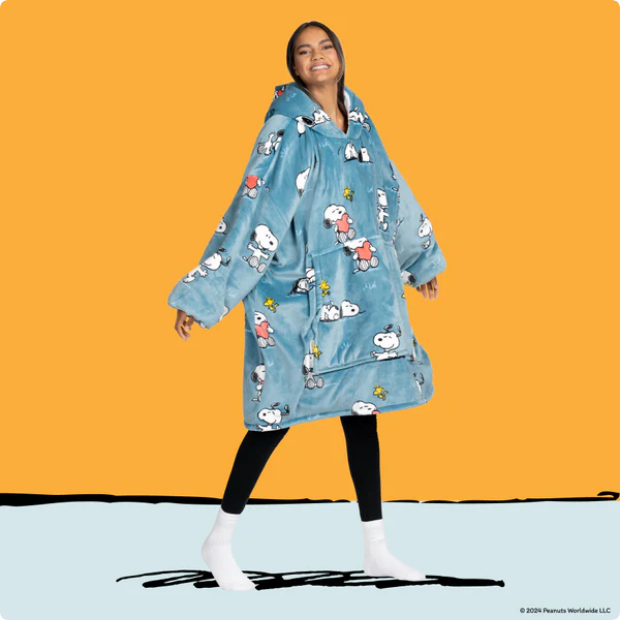 Idée Cadeau Cocooning : Le Plaid à Capuche Doux